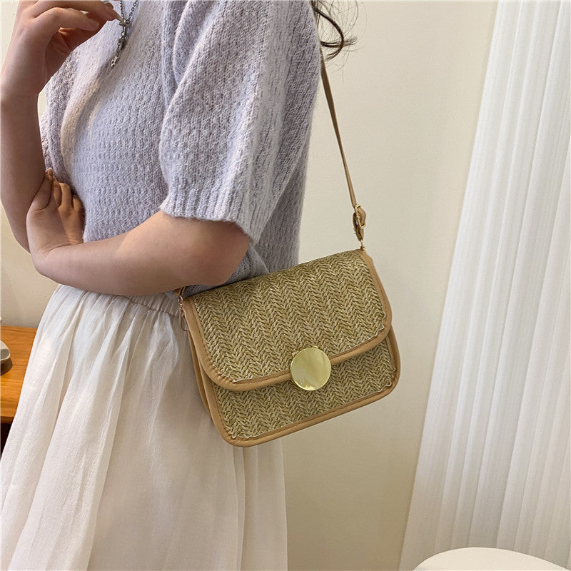 Niche Design Casual Saddle Bag Women's Summer Straw Bag Fashion Half Round Bag Korean Version All-Match Messenger Bag
