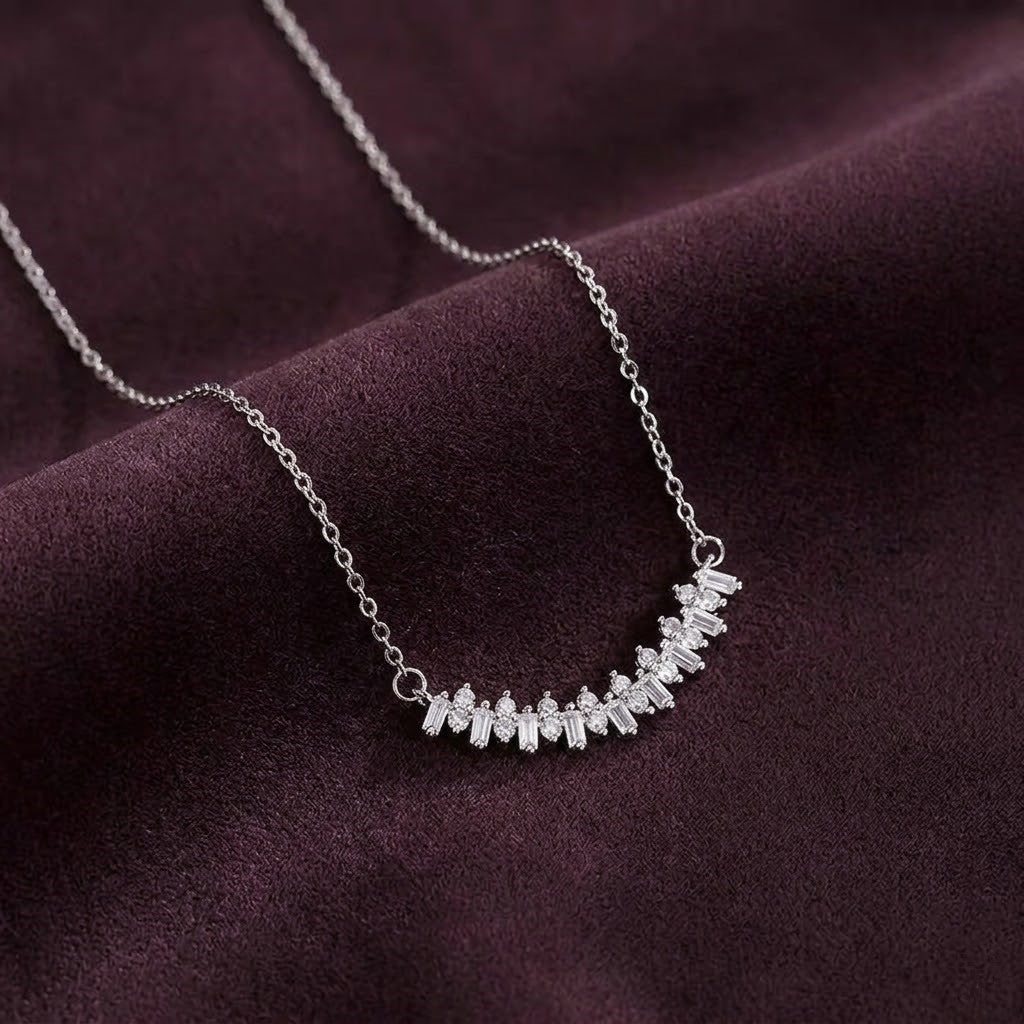 S925 Diamond Curved Bar Necklace