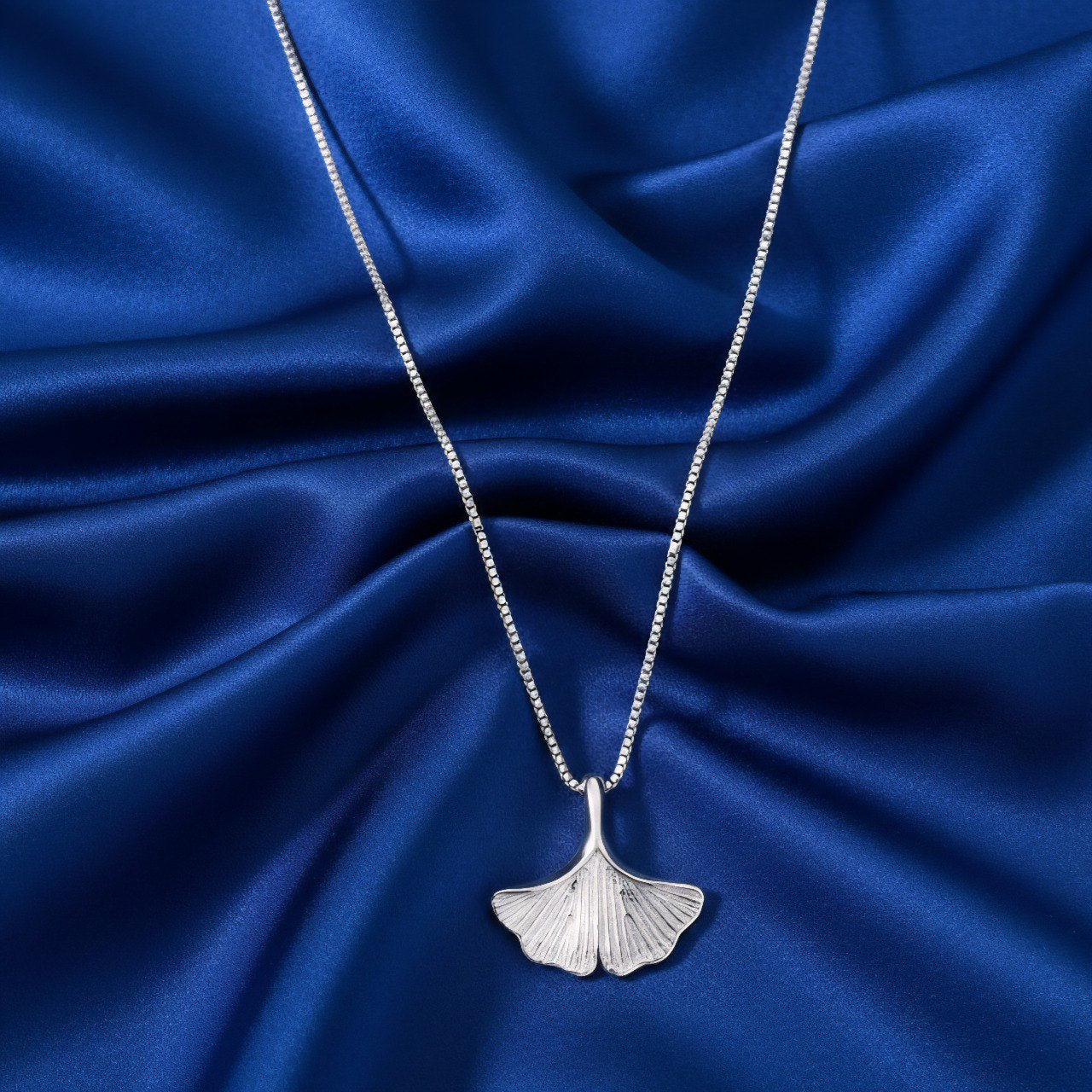 S925 Leaf Design Pendant Collarbone Chain Necklace NYSHK