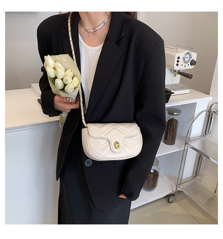Phone Bag New Fashion Women's Bag Lingge Small Fresh Chain Bag Summer Underarm Shoulder Women's Bag Mobile Phone Bag