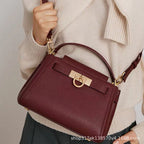 Chic Genuine Leather Handbag for Women Madison Shoulder Tote Bag Crossbody Bag Commute Bag