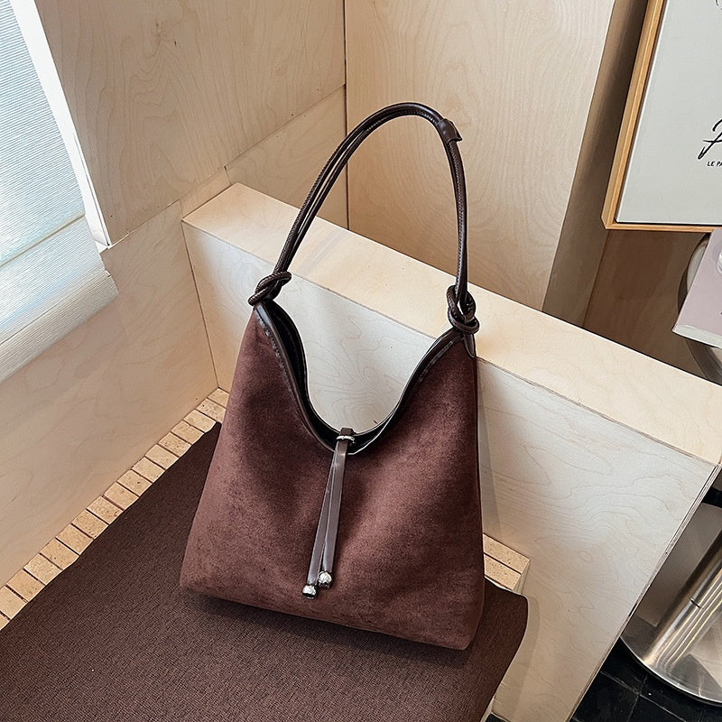 Matte Retro Women's Large Capacity Shoulder Bag, Casual Everyday Tote with Premium Texture